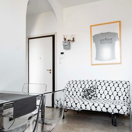 Luvi - Alzaia Naviglio Pavese Lägenhet Milano Exteriör bild